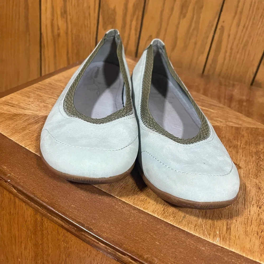 Patagonia" Light Blue Suede Slip-On Flats - Picture 6 of 11